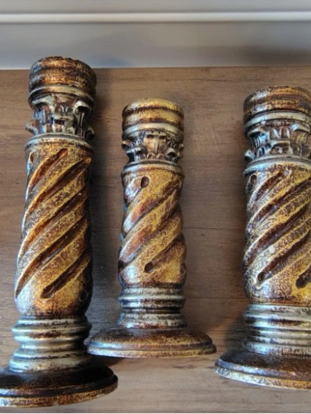 Vtg Neoclassical Gold Twisted Pillar Candlestick Holders Set 3 Hollywood Regency